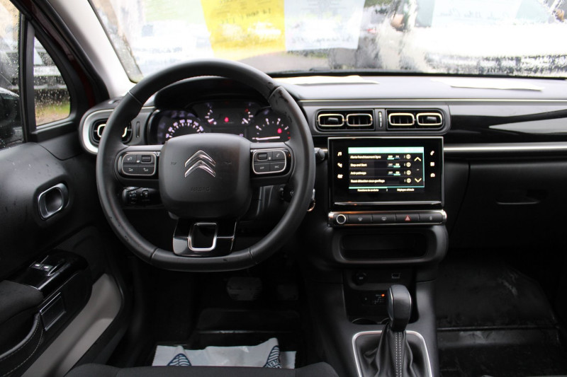 Photo 10 de l'offre de CITROEN C3 PHASE 4 SHINE 110 CV  GPS 3D CAMÃRA JA 16 AUDIO USB FULL LED RÃGULATEUR BOITE AUTO EAT-6 à 14500€ chez Bougel transactions