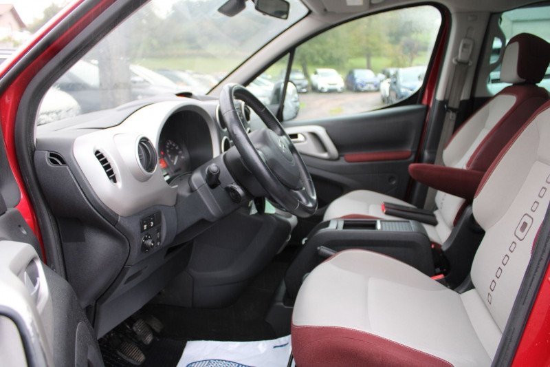 Photo 8 de l'offre de CITROEN BERLINGO III MULTISPACE 1L6 HDI 110 CV DIESEL RÃGULATEUR CLIM AUTO ABS JANTES ALU  MODUTOP à 10900€ chez Bougel transactions