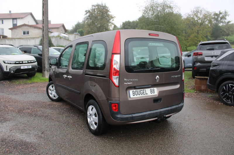 Photo 3 de l'offre de RENAULT KANGOO III 1L2 TCE 115 CV CONFORT CLIM BLUETOOTH AUDIO ABS FAMILY BOITE 6V  5 PLACES à 10990€ chez Bougel transactions