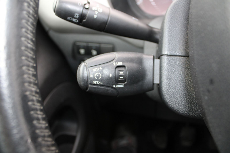 Photo 12 de l'offre de CITROEN BERLINGO III MULTISPACE 1L6 HDI 110 CV DIESEL RÃGULATEUR CLIM AUTO ABS JANTES ALU  MODUTOP à 10900€ chez Bougel transactions