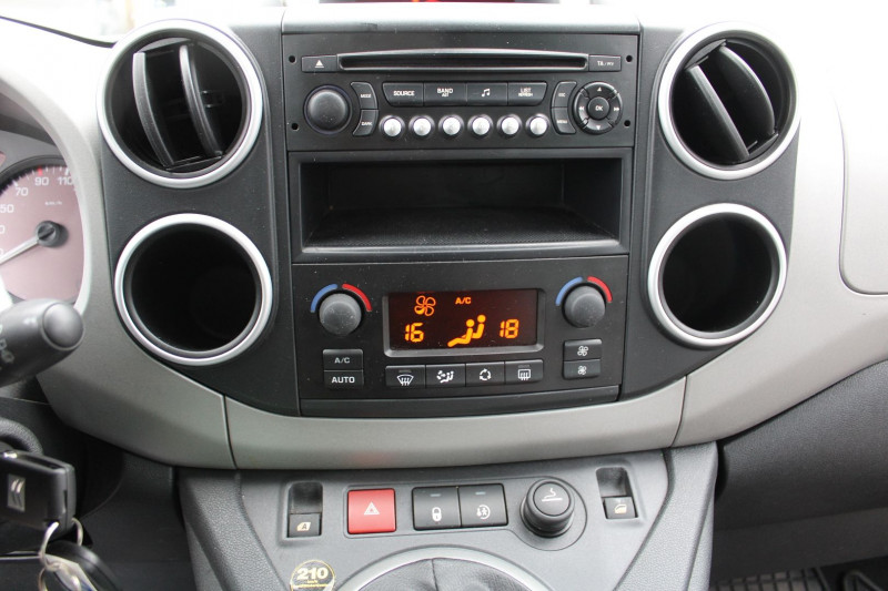 Photo 14 de l'offre de CITROEN BERLINGO III MULTISPACE 1L6 HDI 110 CV DIESEL RÃGULATEUR CLIM AUTO ABS JANTES ALU  MODUTOP à 10900€ chez Bougel transactions
