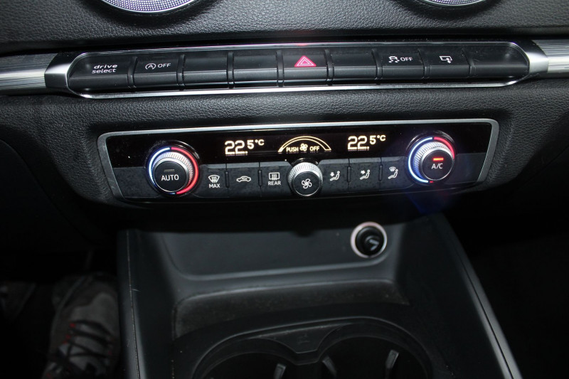 Photo 13 de l'offre de AUDI A3 SPORTBACK 2L TDI 150 AMBITION GPS 3D XÃNON+LEDS CLIM USB JA 17 RADAR BLUETOOTH RÃGULATEUR à 11990€ chez Bougel transactions