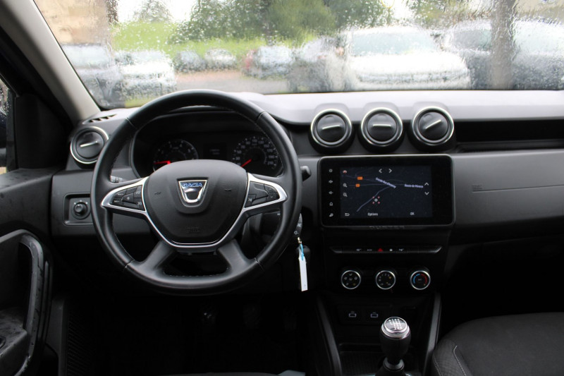Photo 11 de l'offre de DACIA DUSTER III 1L5 BLUEDCI 115 CONFORT BOITE 6V CAMÃRA GPS 3D USB BLUETOOTH RÃGULATEUR CLIM ABS à 15200€ chez Bougel transactions