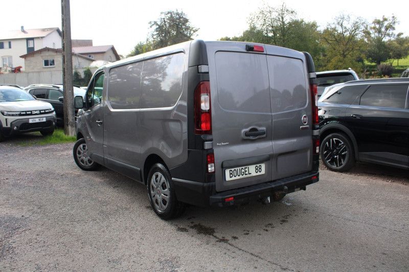 Photo 3 de l'offre de FIAT TALENTO AFFAIRE JTD 120 CV  L2 H1 GPS 3D CAMÃRA CLIM USB ATTELAGE BLUETOOTH RÃGULATEUR à 17800€ chez Bougel transactions