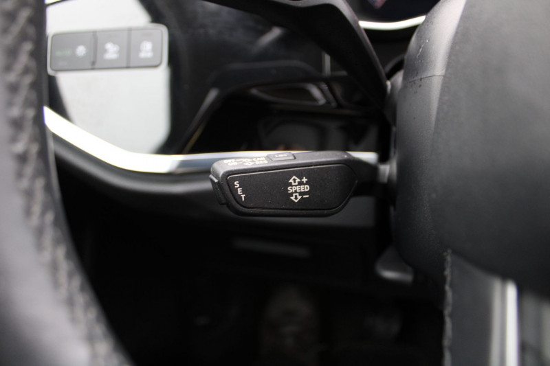 Photo 14 de l'offre de AUDI Q3 SPORTBACK BUSINESS LINE 35 TFSI 150 CV GPS 3D CAMÃRA USB JA 18 PK HIVER FULL LED TOIT PANO à 29990€ chez Bougel transactions
