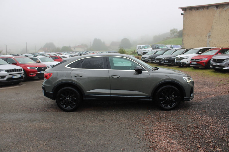 Photo 5 de l'offre de AUDI Q3 SPORTBACK BUSINESS LINE 35 TFSI 150 CV GPS 3D CAMÃRA USB JA 18 PK HIVER FULL LED TOIT PANO à 29990€ chez Bougel transactions