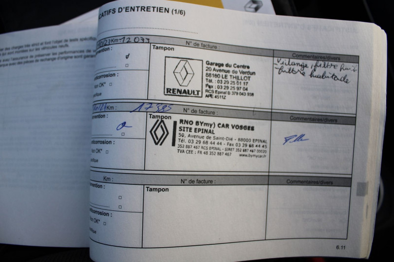 Photo 18 de l'offre de RENAULT CAPTUR 4 TCE 160 CV TECHNO HYBRIDE GPS 3D CAMÃRA USB JA 18 I-COKPIT FULL LED BOITE AUTO à 19990€ chez Bougel transactions