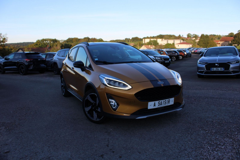 Ford FIESTA 140 CV ACTIVE ESSENCE BOITE 6V CAMÃRA FULL LEDS GPS 3D USB RÃGULATEUR  JANTES 17 Essence JAUNE TOIT NOIR Occasion à vendre