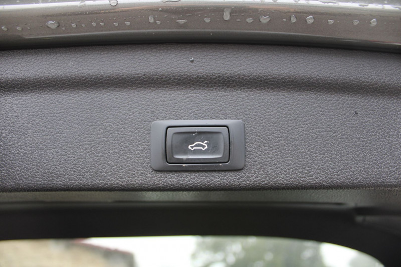Photo 7 de l'offre de AUDI Q3 SPORTBACK BUSINESS LINE 35 TFSI 150 CV GPS 3D CAMÃRA USB JA 18 PK HIVER FULL LED TOIT PANO à 29990€ chez Bougel transactions