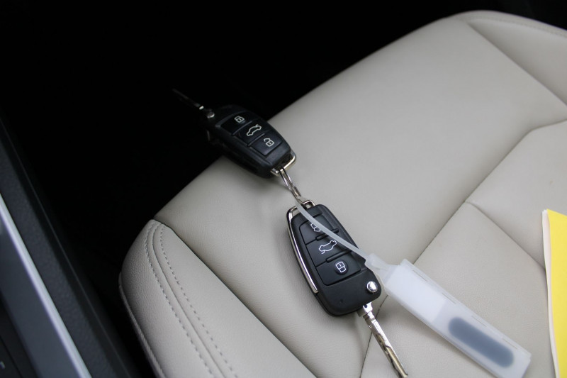 Photo 19 de l'offre de AUDI Q3 SPORTBACK BUSINESS LINE 35 TFSI 150 CV GPS 3D CAMÃRA USB JA 18 PK HIVER FULL LED TOIT PANO à 29990€ chez Bougel transactions