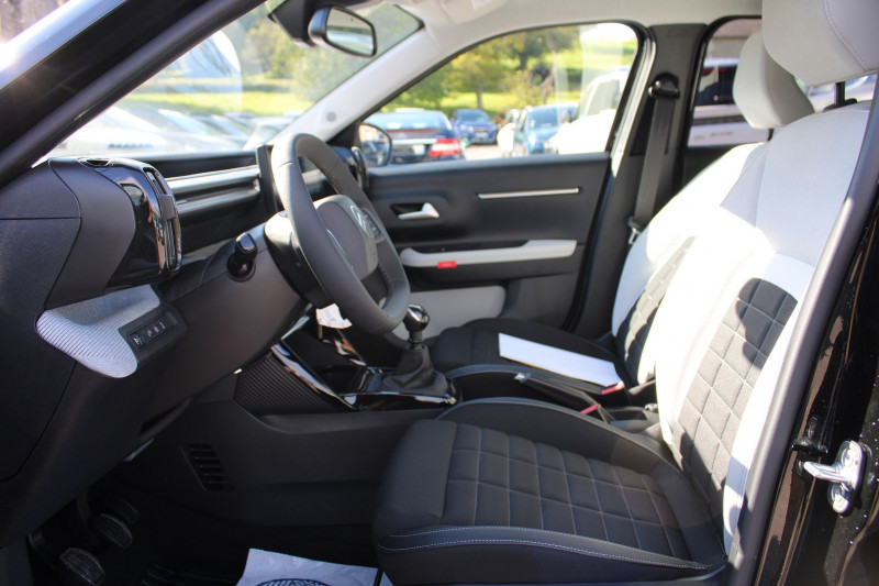 Photo 8 de l'offre de CITROEN C3 PHASE 5 MAX 100 CV ESSENCE GPS 3D CAMÃRA CLIM MP3 USB JA 17 I-COKPIT FULL LED RÃGULATEUR à 19990€ chez Bougel transactions