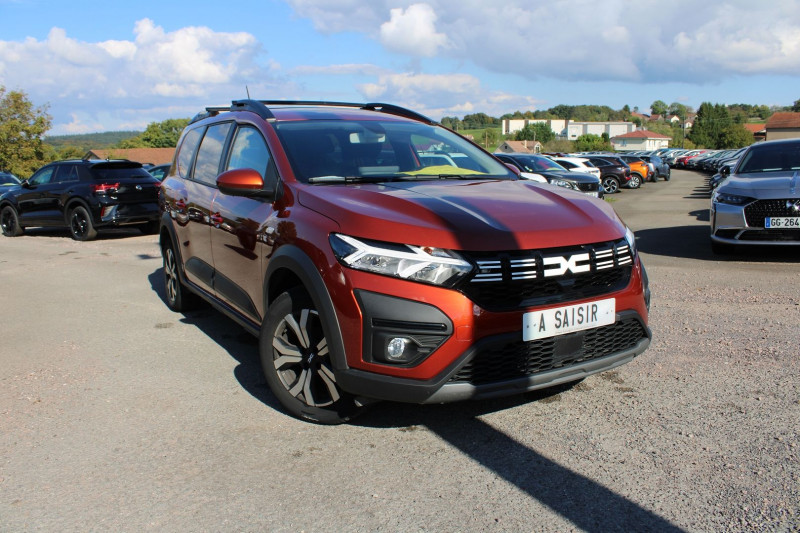 Dacia JOGGER STEPWAY TCE 110 BOITE 6V MÃDIA LINK GPS RÃGULATEUR BLUETOOTH FULL LEDS JANTES 16 Essence ROUGE INTENSE  Occasion à vendre