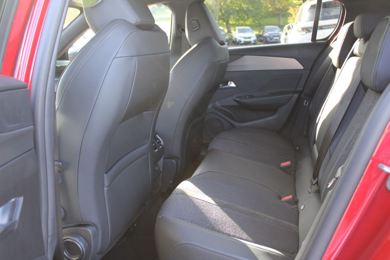 Photo 9 de l'offre de PEUGEOT 308 PHASE 4 GT BLUEHDI 130 EAT8 BOITE AUTO CUIR CAMÃRA 180 JANTES 18 REGULATEUR ADAPTATIF à 29500€ chez Bougel transactions