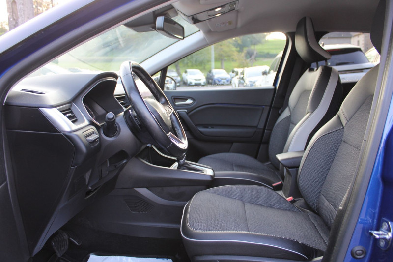 Photo 8 de l'offre de RENAULT CAPTUR 4 TCE 160 CV TECHNO HYBRIDE GPS 3D CAMÃRA USB JA 18 I-COKPIT FULL LED BOITE AUTO à 19990€ chez Bougel transactions