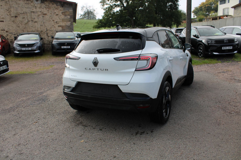 Photo 2 de l'offre de RENAULT CAPTUR 5 TCE 160 CV TECHNO HYBRIDE GPS 3D CAMÃRA USB JA 18 I-COKPIT FULL LED BOITE AUTO à 25990€ chez Bougel transactions