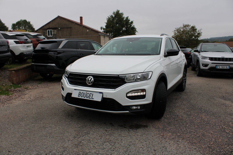 Photo 4 de l'offre de VOLKSWAGEN T-ROC IQ.DRIVE TDI 115 CV GPS 3D CLIM CAMÃRA USB PACK HIVER JA 17 BLUETOOTH RÃGULATEUR à 15900€ chez Bougel transactions