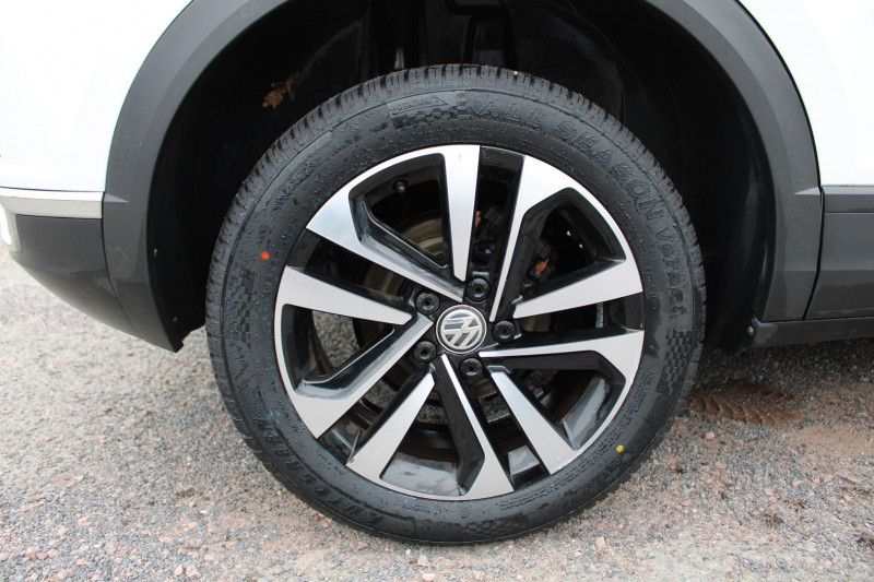 Photo 8 de l'offre de VOLKSWAGEN T-ROC IQ.DRIVE TDI 115 CV GPS 3D CLIM CAMÃRA USB PACK HIVER JA 17 BLUETOOTH RÃGULATEUR à 15900€ chez Bougel transactions