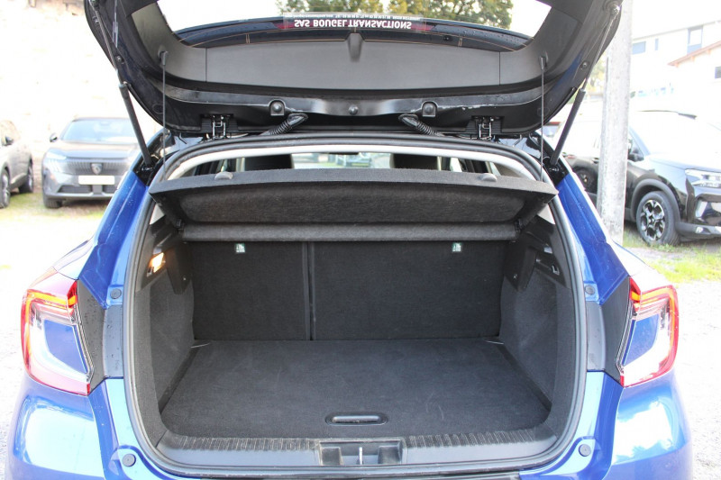 Photo 6 de l'offre de RENAULT CAPTUR 4 TCE 160 CV TECHNO HYBRIDE GPS 3D CAMÃRA USB JA 18 I-COKPIT FULL LED BOITE AUTO à 19990€ chez Bougel transactions