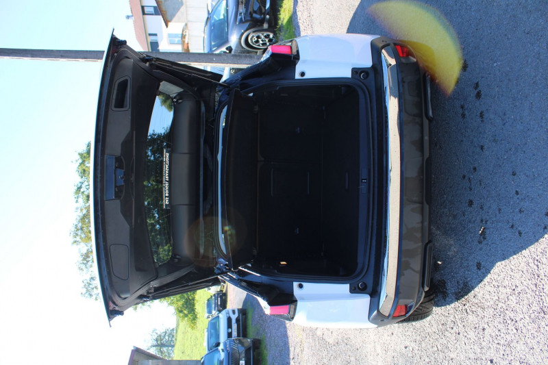 Photo 3 de l'offre de PEUGEOT 3008 III 1L2 ESSENCE 130 CV ALLURE BICOLOR BOITE 6V CAMÃRA GPS 3D JANTES 18 ANGLES MORTS à 13900€ chez Bougel transactions