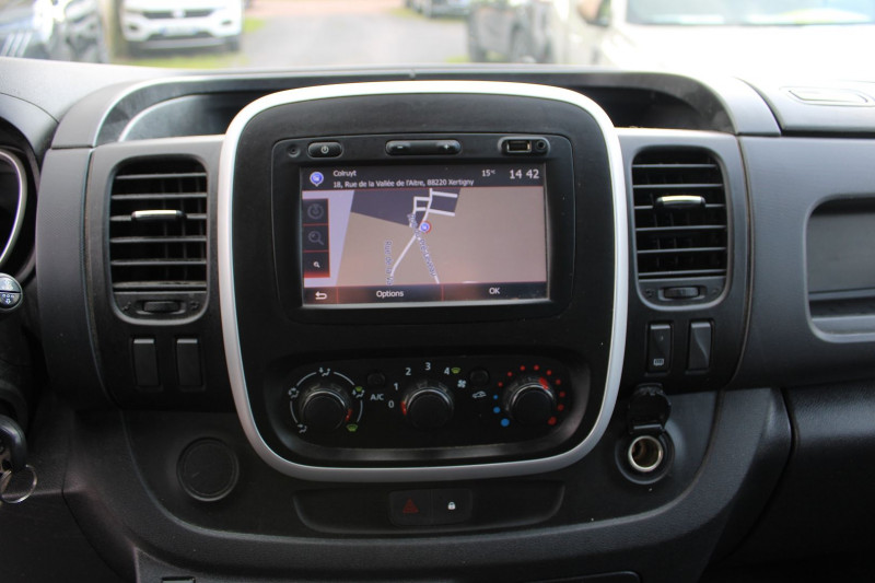 Photo 9 de l'offre de FIAT TALENTO AFFAIRE JTD 120 CV  L2 H1 GPS 3D CAMÃRA CLIM USB ATTELAGE BLUETOOTH RÃGULATEUR à 17800€ chez Bougel transactions