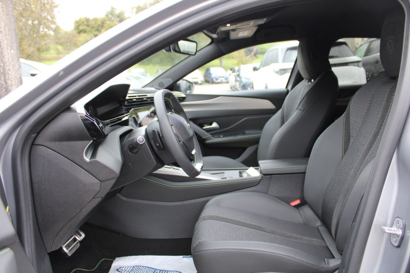 Photo 8 de l'offre de PEUGEOT 308 PHASE 4 GT BLUEHDI 130 EAT8 BOITE AUTO CUIR CAMÃRA 180 JANTES 18 REGULATEUR ADAPTATIF à 29500€ chez Bougel transactions