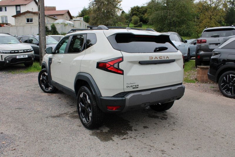Photo 3 de l'offre de DACIA DUSTER VI EXTREME 140 CV HYBRIDE GPS 3D JA 18 CAMÃRA 360Â° USB I-COKPIT FULL LED BOITE AUTO à 27990€ chez Bougel transactions