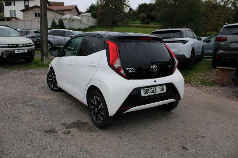 Photo 3 de l'offre de TOYOTA AYGO 1.0 VVT-I 72CH X-NIGHT 5P MY21 à 12500€ chez Bougel transactions