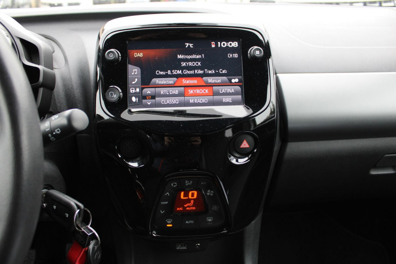 Photo 10 de l'offre de TOYOTA AYGO 1.0 VVT-I 72CH X-NIGHT 5P MY21 à 12500€ chez Bougel transactions