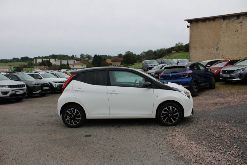Photo 5 de l'offre de TOYOTA AYGO 1.0 VVT-I 72CH X-NIGHT 5P MY21 à 12500€ chez Bougel transactions