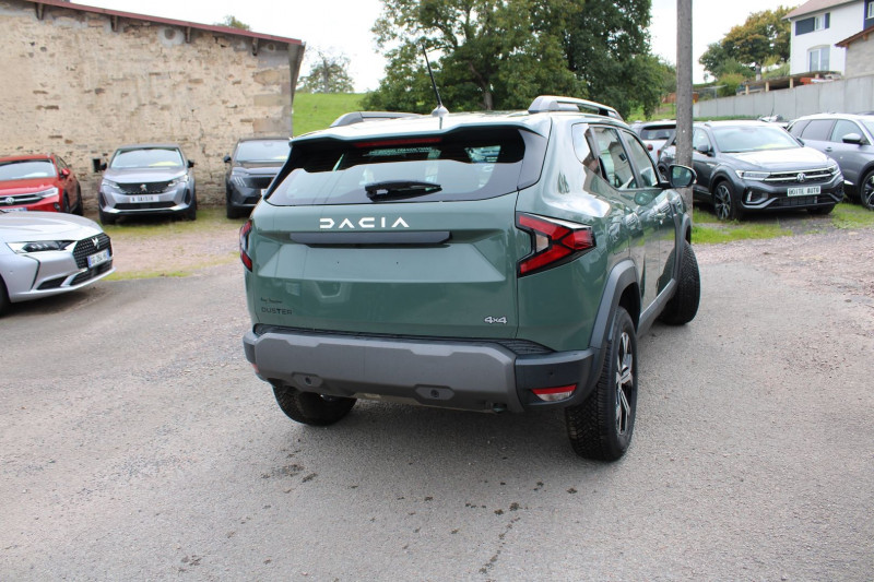 Photo 2 de l'offre de DACIA DUSTER VI EXPRESSION TCE 130 CV "4X4" GPS CARPLAY CAMÃRA AUDIO USB JA 17 I-COKPIT FULL LED à 25990€ chez Bougel transactions