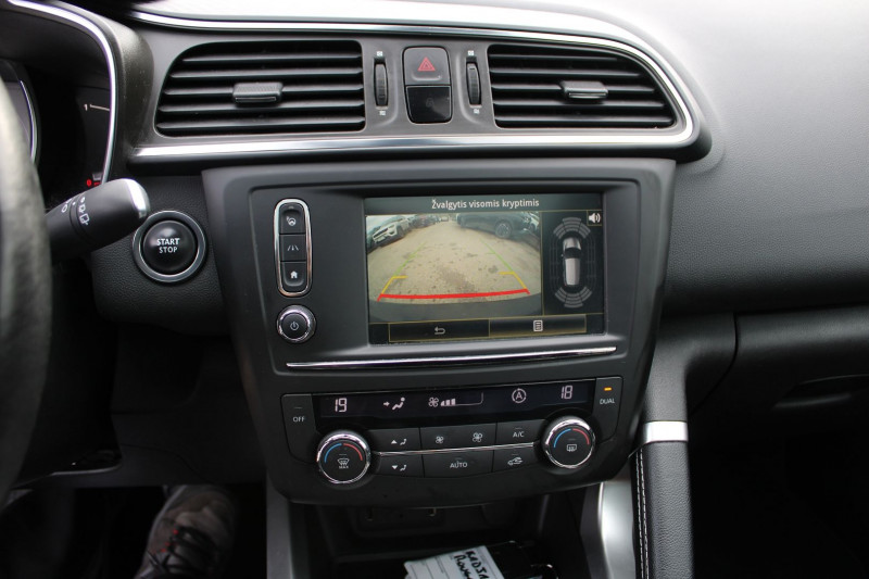 Photo 15 de l'offre de RENAULT KADJAR DCI 110 CV INTENSE BOSE CAMÃRA GPS USB CUIR RÃGULATEUR BLUETOOTH TOIT PANO  BV.6 à 14900€ chez Bougel transactions