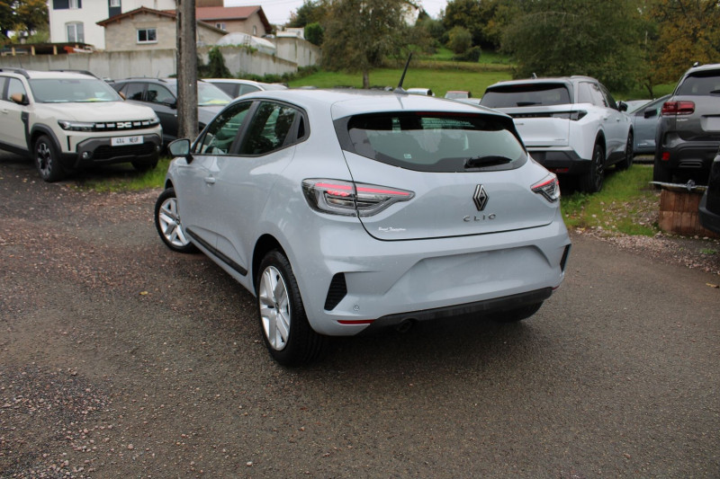 Photo 3 de l'offre de RENAULT CLIO VI BLUE DCI 100 CV EVOLUTION GPS CARPLAY CAMÃRA I-COKPIT USB BLUETOOTH RÃGULATEUR à 20900€ chez Bougel transactions