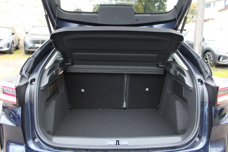 Photo 6 de l'offre de CITROEN C4 PHASE 5 COLLECTION HYBRIDE 145 CV GPS 3D CAMÃRA JA 18 I-COKPIT FULL LED BOITE AUTO DCS-6 à 23990€ chez Bougel transactions