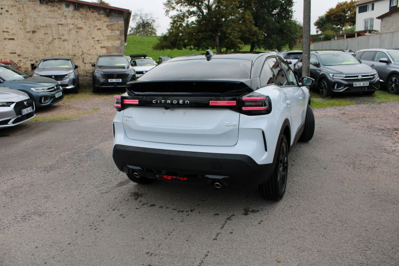 Photo 2 de l'offre de CITROEN C4 PHASE 5 COLLECTION HYBRIDE 145 CV GPS 3D CAMÃRA JA 18 I-COKPIT FULL LED BOITE AUTO DCS-6 à 23990€ chez Bougel transactions