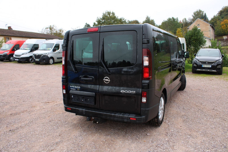 Photo 2 de l'offre de OPEL VIVARO COMBI 1L6 CDTI DIESEL 9 PLACES CAMÃRA GPS USB BLUETOOTH ABS RÃGULATEUR ATTELAGE CLIMAT à 19500€ chez Bougel transactions