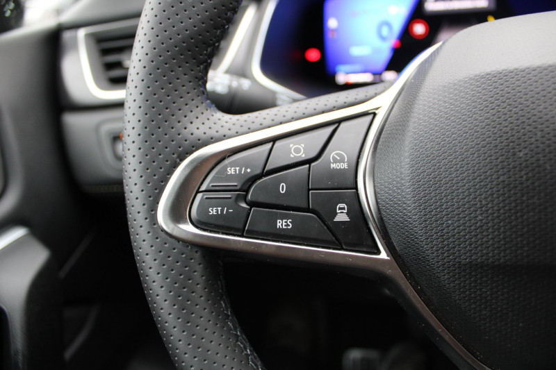 Photo 15 de l'offre de RENAULT SYMBIOZ I-CONIC 145 CV HYBRIDE GPS 3D CAMÃRA FULL LED USB PK ASSIST I-COKPIT BOITE AUTO à 30990€ chez Bougel transactions