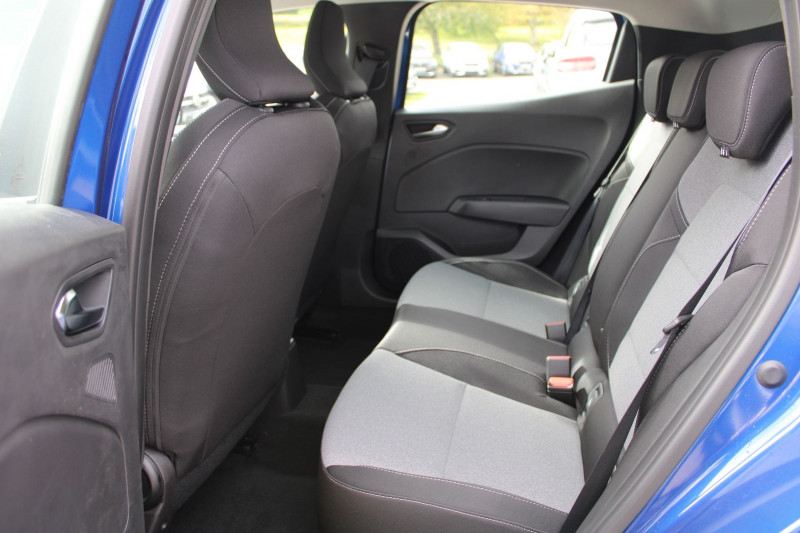 Photo 8 de l'offre de RENAULT CLIO VI EVOLUTION DIESEL BLUEDCI 100 CV BOITE 6V CAMÃRA USB GPS LINK BLUETOOTH FULL LEDS à 20900€ chez Bougel transactions