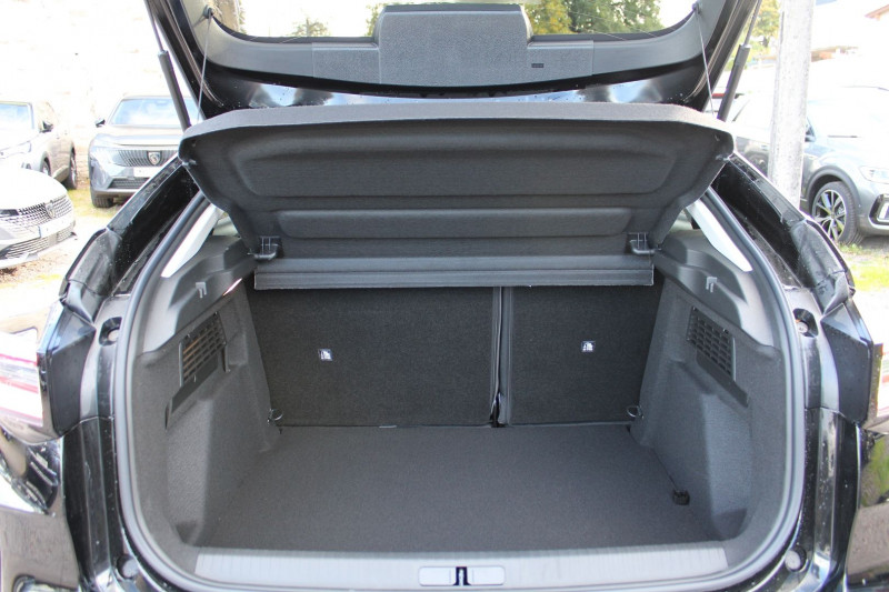 Photo 6 de l'offre de CITROEN C4 PHASE 5 COLLECTION HYBRIDE 145 CV GPS 3D CAMÃRA JA 18 I-COKPIT FULL LED BOITE AUTO DCS-6 à 23990€ chez Bougel transactions