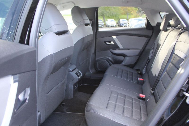Photo 9 de l'offre de CITROEN C4 PHASE 5 COLLECTION HYBRIDE 145 CV GPS 3D CAMÃRA JA 18 I-COKPIT FULL LED BOITE AUTO DCS-6 à 23990€ chez Bougel transactions