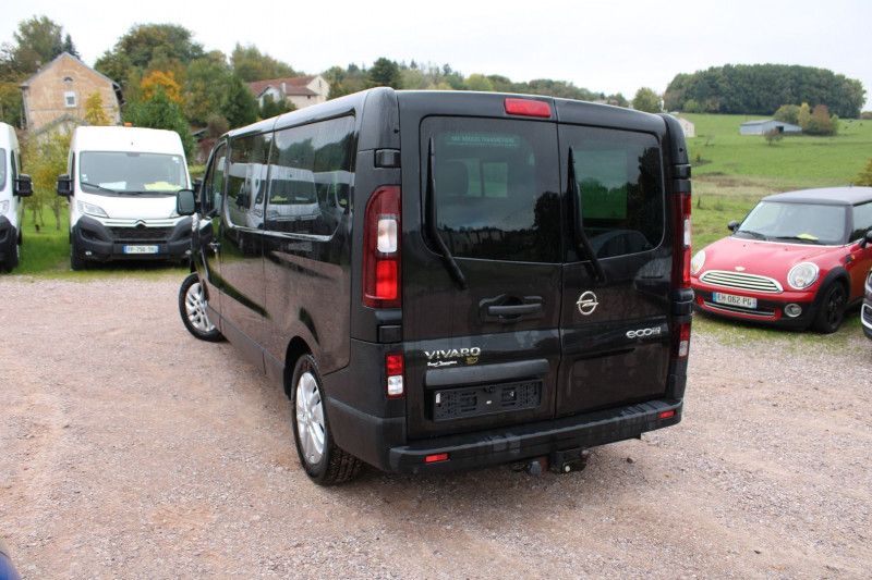 Photo 3 de l'offre de OPEL VIVARO COMBI 1L6 CDTI DIESEL 9 PLACES CAMÃRA GPS USB BLUETOOTH ABS RÃGULATEUR ATTELAGE CLIMAT à 19500€ chez Bougel transactions