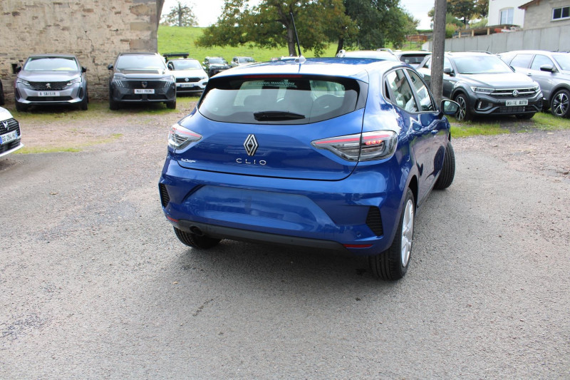 Photo 2 de l'offre de RENAULT CLIO VI EVOLUTION DIESEL BLUEDCI 100 CV BOITE 6V CAMÃRA USB GPS LINK BLUETOOTH FULL LEDS à 20900€ chez Bougel transactions
