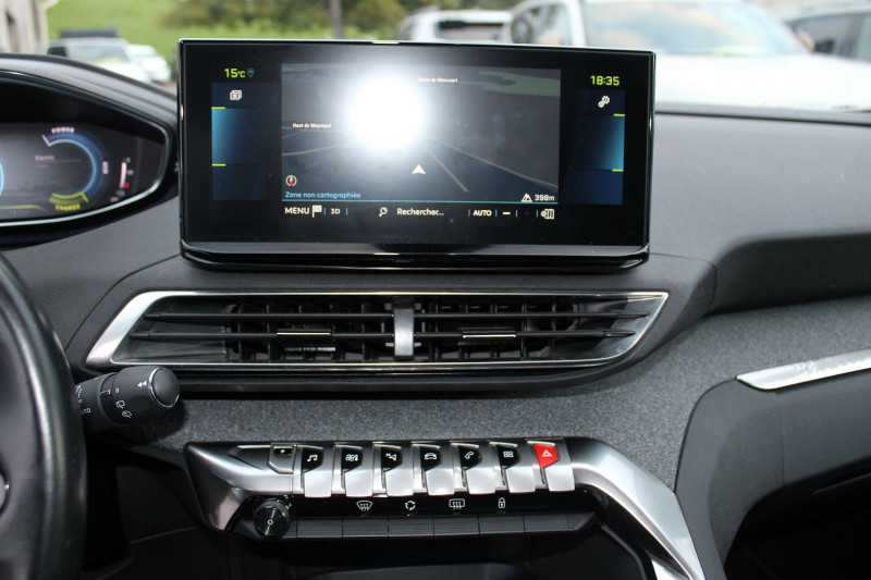Photo 14 de l'offre de PEUGEOT 3008 PHASE 4 HYBRIDE 225 CV ALLURE PACK GPS 3D CAMÃRA RE USB JA 18 ATTELAGE BOITE AUTO EAT-8 à 22990€ chez Bougel transactions