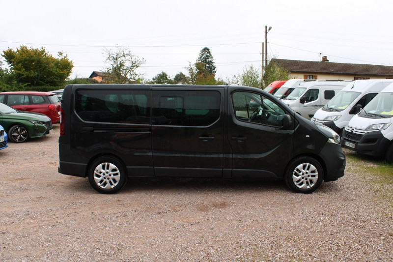 Photo 5 de l'offre de OPEL VIVARO COMBI 1L6 CDTI DIESEL 9 PLACES CAMÃRA GPS USB BLUETOOTH ABS RÃGULATEUR ATTELAGE CLIMAT à 19500€ chez Bougel transactions