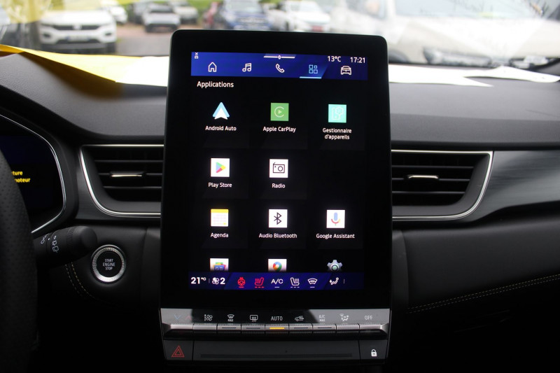 Photo 18 de l'offre de RENAULT SYMBIOZ I-CONIC 145 CV HYBRIDE GPS 3D CAMÃRA FULL LED USB PK ASSIST I-COKPIT BOITE AUTO à 30990€ chez Bougel transactions