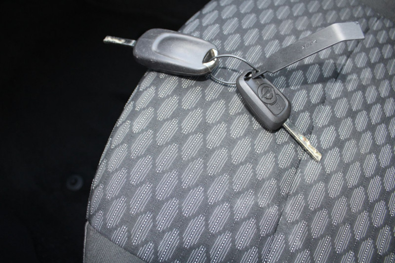 Photo 14 de l'offre de OPEL ASTRA 1L6 CRDI 136 CV EDITION GPS 3D CLIM RE USB RADAR BLUETOOTH RÃGULATEUR BOITE AUTO à 7990€ chez Bougel transactions