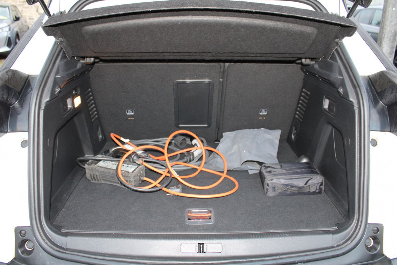 Photo 6 de l'offre de PEUGEOT 3008 PHASE 4 HYBRIDE 225 CV ALLURE PACK GPS 3D CAMÃRA RE USB JA 18 ATTELAGE BOITE AUTO EAT-8 à 22990€ chez Bougel transactions