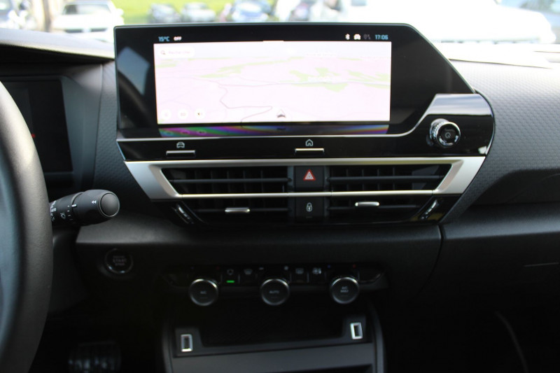 Photo 12 de l'offre de CITROEN C4 PHASE 5 COLLECTION HYBRIDE 145 CV GPS 3D CAMÃRA JA 18 I-COKPIT FULL LED BOITE AUTO DCS-6 à 23990€ chez Bougel transactions