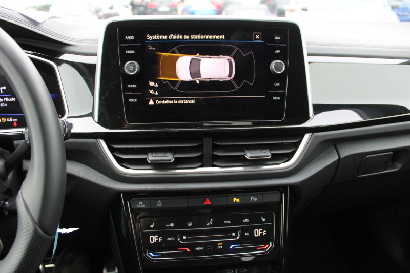 Photo 17 de l'offre de VOLKSWAGEN T-ROC 2L TDI 150 CV R-LINE GPS 3D CAMÃRA FULL LED ATTELAGE I-COKPIT USB BOITE AUTO DSG à 33900€ chez Bougel transactions