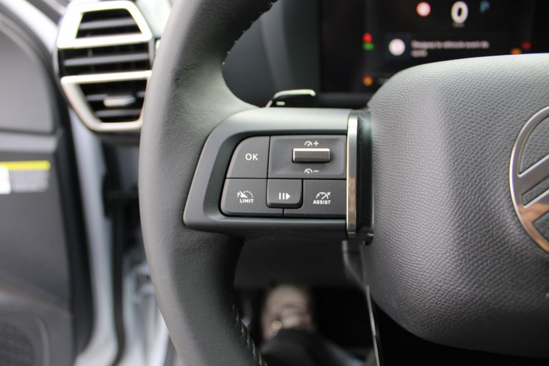 Photo 11 de l'offre de CITROEN C4 PHASE 5 COLLECTION HYBRIDE 145 CV GPS 3D CAMÃRA JA 18 I-COKPIT FULL LED BOITE AUTO DCS-6 à 23990€ chez Bougel transactions