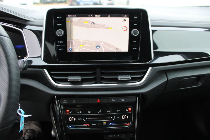 Photo 12 de l'offre de VOLKSWAGEN T-ROC 2L TDI 150 CV R-LINE GPS 3D CAMÃRA FULL LED ATTELAGE I-COKPIT USB BOITE AUTO DSG à 33900€ chez Bougel transactions